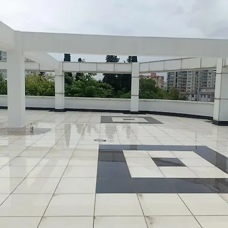 Apartment In 1000 Meters Square Terrace