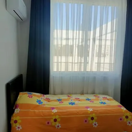 Apartament In 1000 Meters Square Terrace