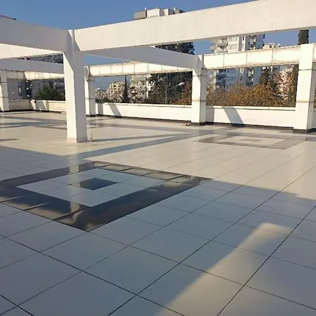 Apartamento In 1000 Meters Square Terrace *