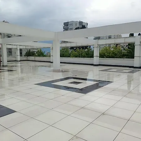 In 1000 Meters Square Terrace Apartament Antalya